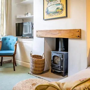https://6-monkbar-court.yorkshirehotels.net